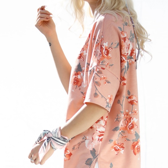 SALE!!!Half Sleeves Floral Print Top - Picture 5 of 6